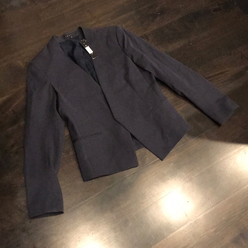 🆕 Theory Lanai Blazer